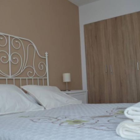 Apartamento Turistico Faro De Luno Сан Висенте де ла Баркера Екстериор снимка