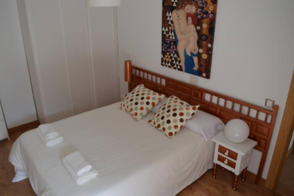 Apartamento Turistico Faro De Luno Сан Висенте де ла Баркера Екстериор снимка